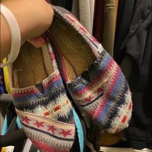 Toms size 8